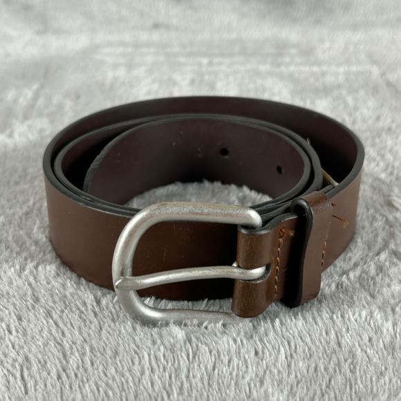 Old Navy Accessories - Old Navy Womens Brown Bonded Leather Classic Belt Silver Buckle Size M FA17